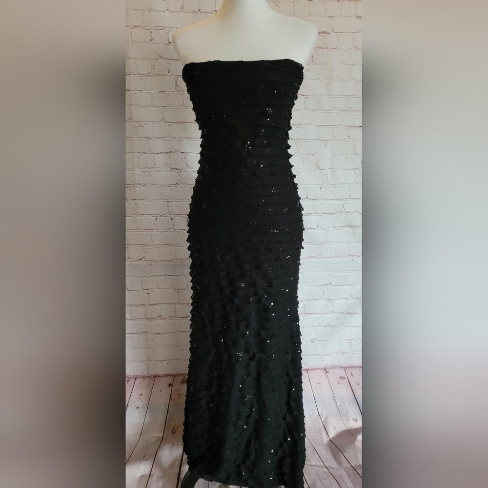 VaVaVoom Strapless Black Long Dress. Ruffled Sparkling Layers. Sexy!